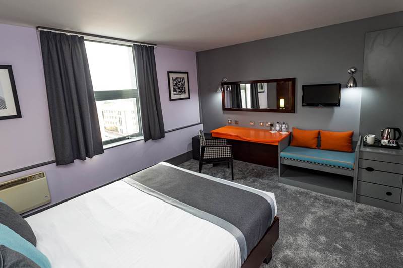 sheffield-metropolitan-bedroom04.jpg