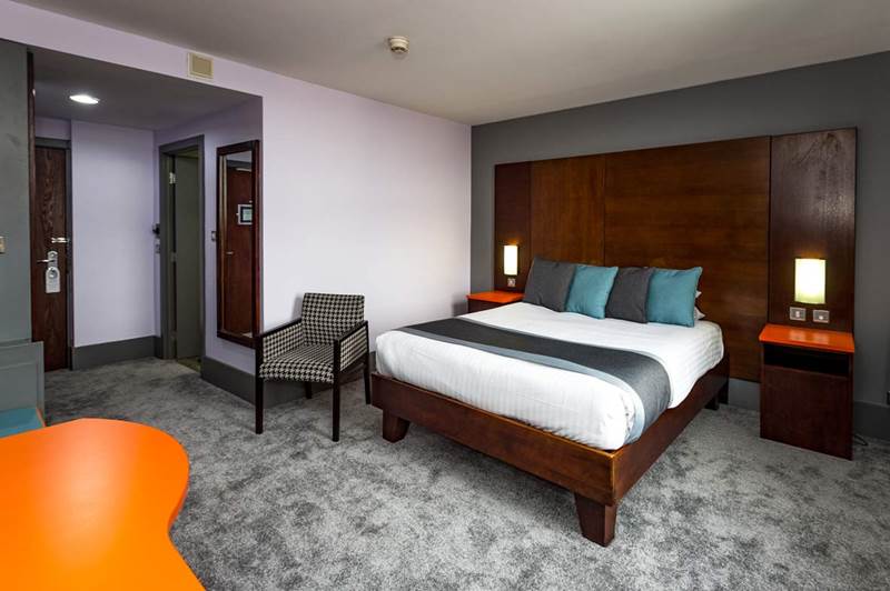 sheffield-metropolitan-hotel-room.jpg