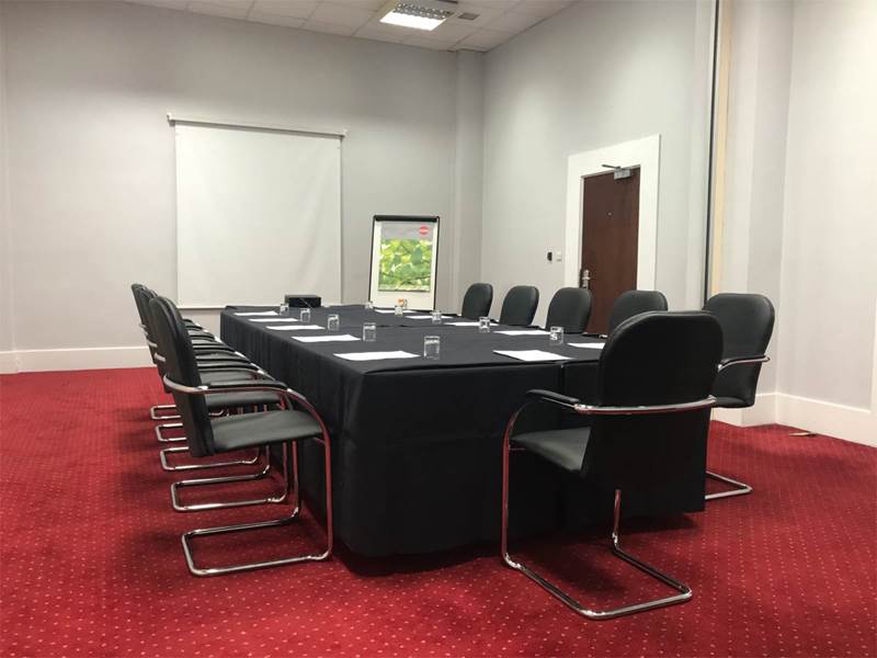 sheffield-metropolitan-omega-boardroom-2.jpg