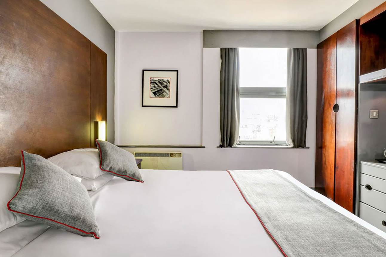 Standard Double Bedroom
